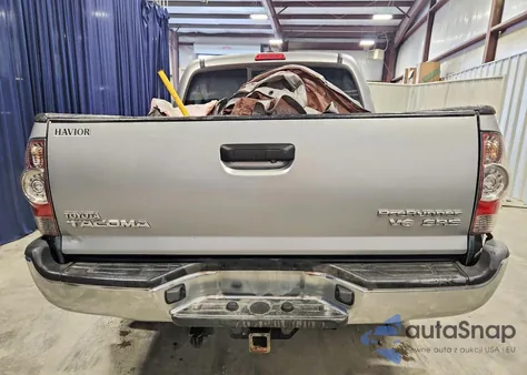 2015 Toyota Tacoma Double Cab Prerunner z USA, uszkodzony, nr VIN 5TFJU4GN1FX066879